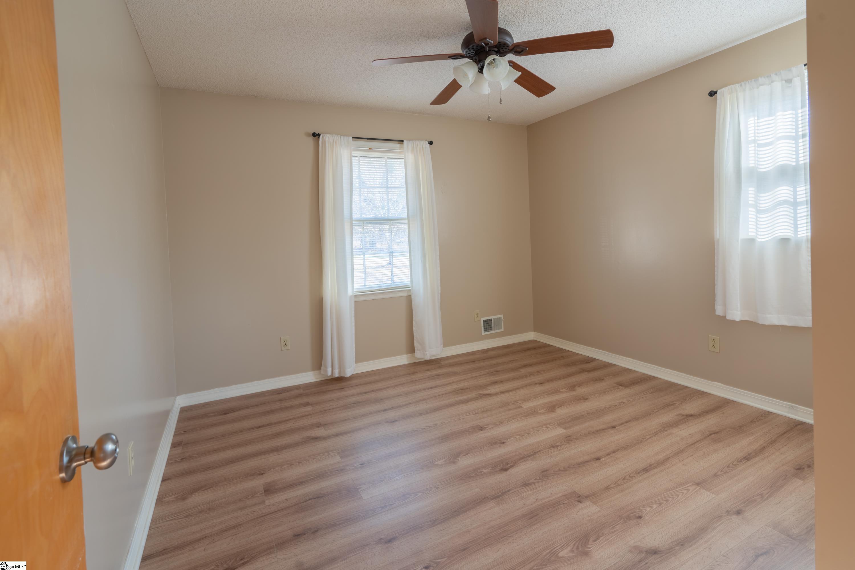 729 Zimmerman Road Wellford, SC 29385 - Photo 38 of 45