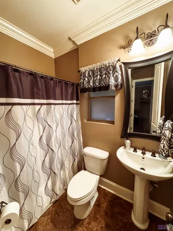 $434,900 | 17736 Lake Vista Drive, Greenwell Springs, LA 70739
