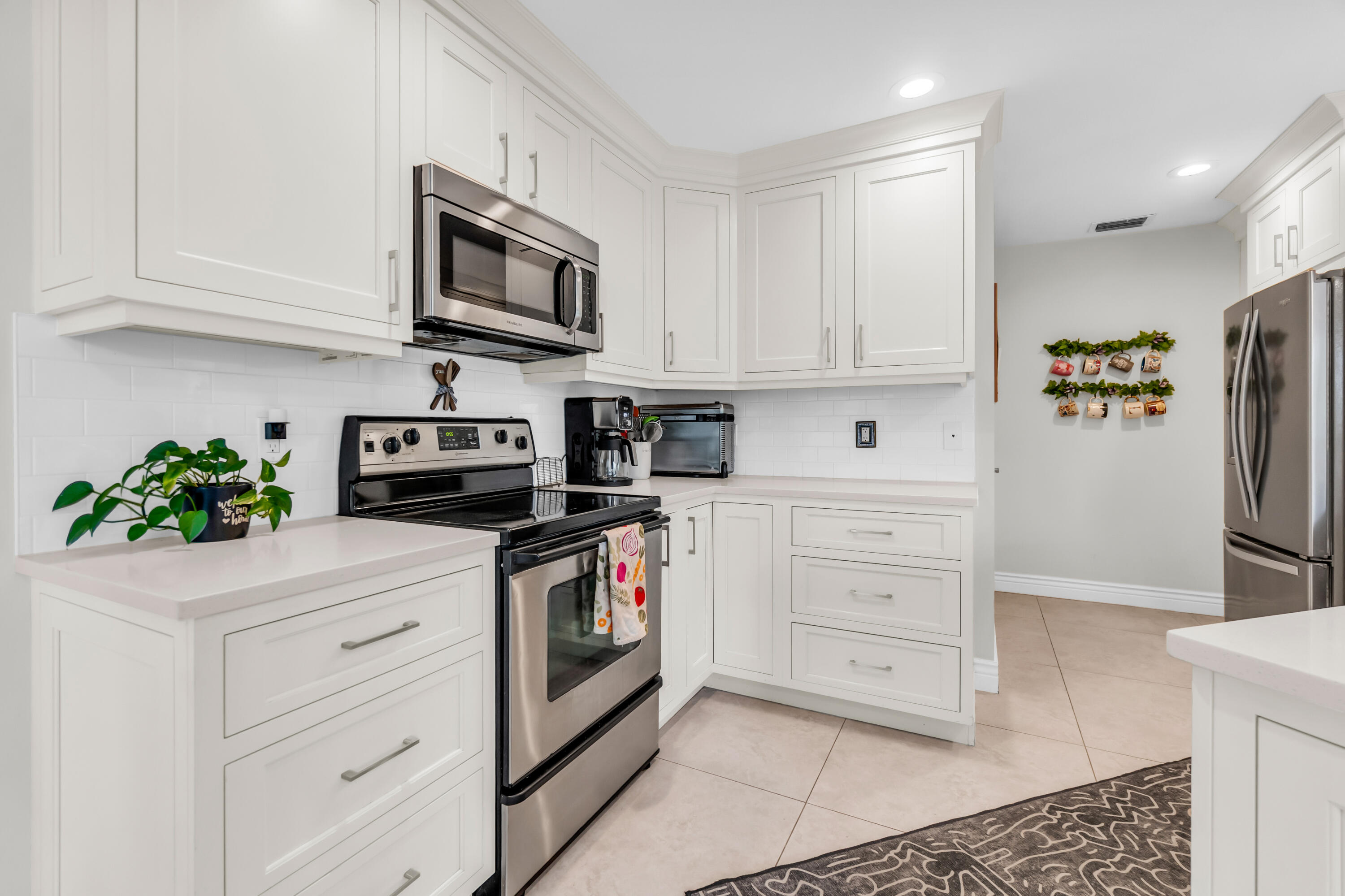 23486 Torre Circle Boca Raton, FL 33433 - Photo 12 of 58 10