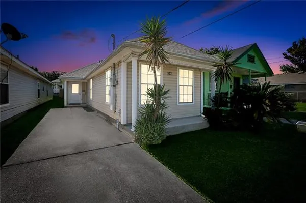 $1,950 | 932 Porter Street, Gretna, LA 70053