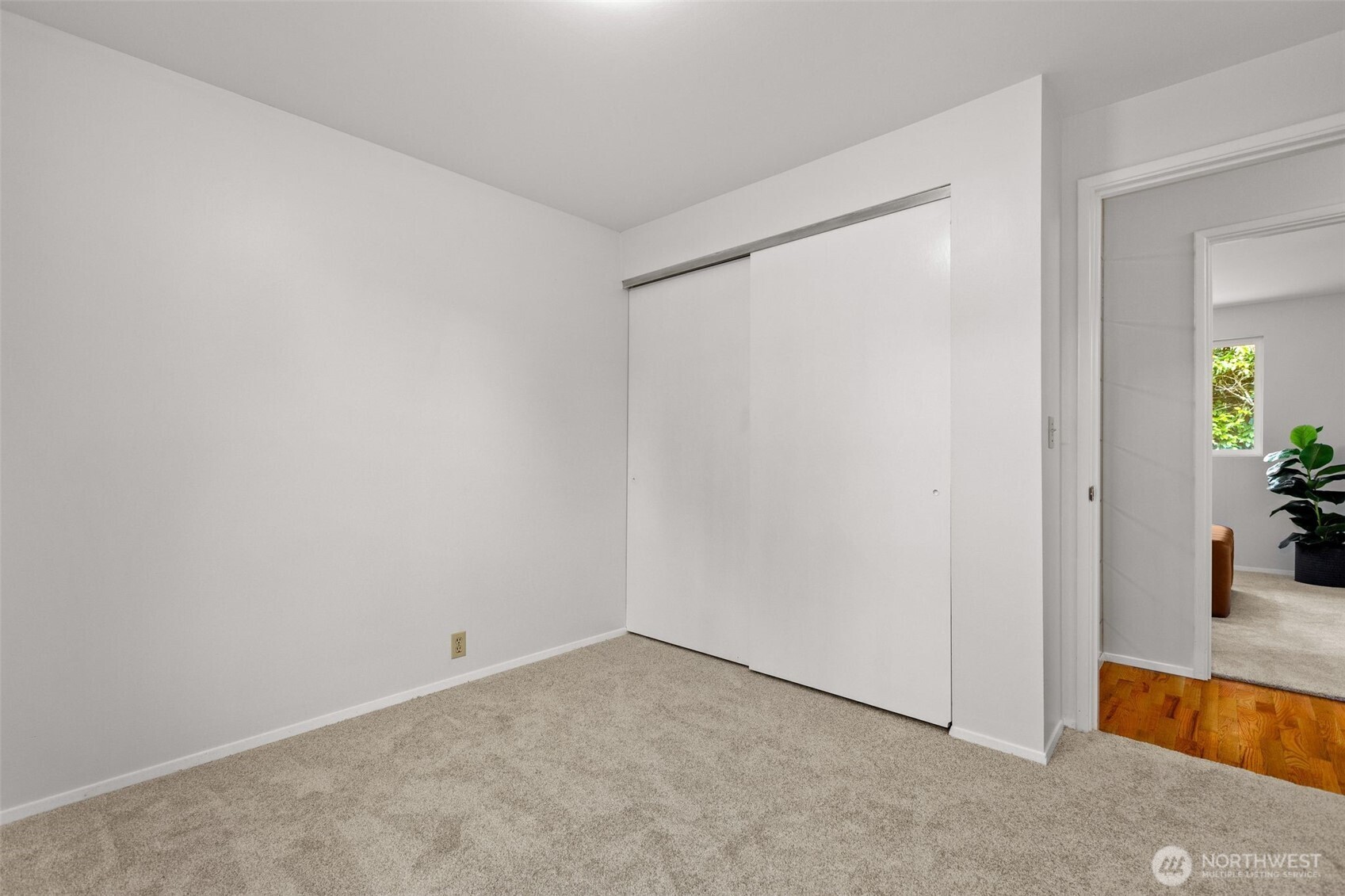 2507 Vashon Court Northeast Renton, WA 98059 - Photo 27 of 40