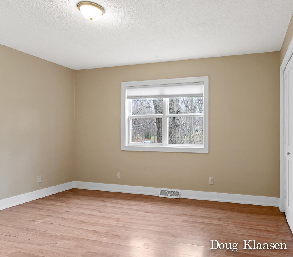 15565 Ransom Street Holland, MI 49424 - Photo 15 of 39 15565Ransom21Lores