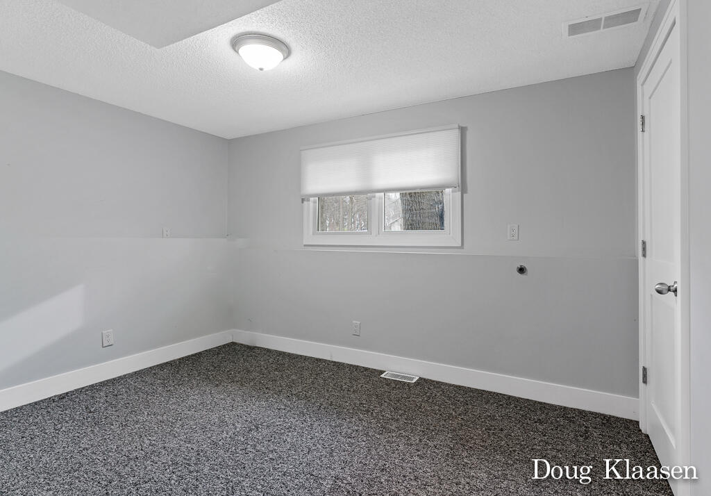 15565 Ransom Street Holland, MI 49424 - Photo 23 of 39 15565Ransom35Lores