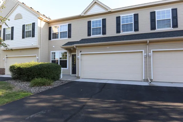 $1,895 | 11345 Fergus Street Northeast, Unit F, Minneapolis, MN 55449