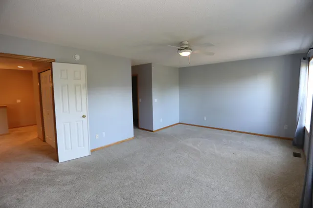 $1,895 | 11345 Fergus Street Northeast, Unit F, Minneapolis, MN 55449