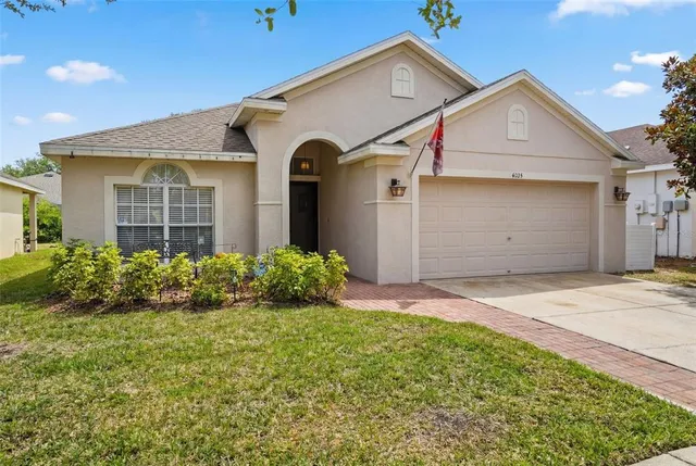 $445,000 | 6325 Bridgecrest Drive, Lithia, FL 33547