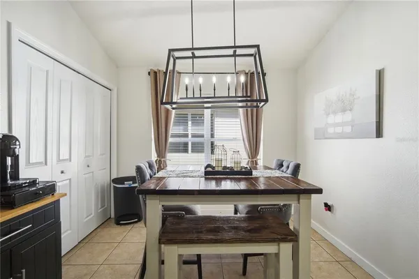 $439,000 | 6325 Bridgecrest Drive, Lithia, FL 33547