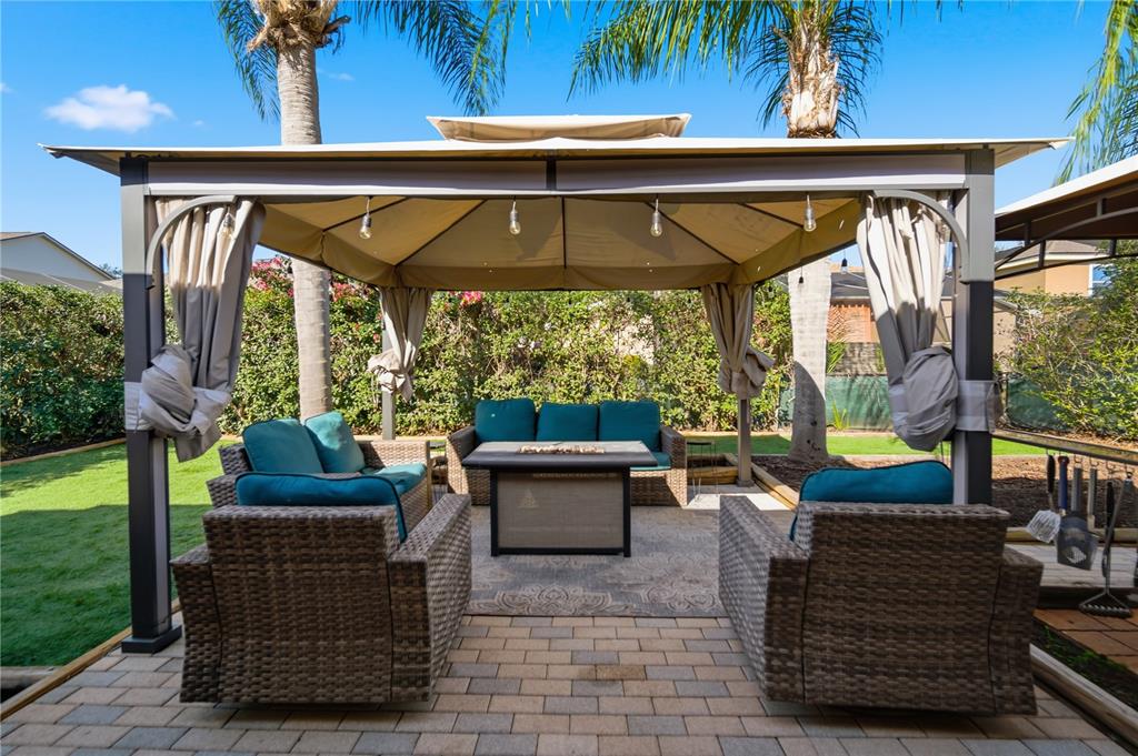 6325 Bridgecrest Drive Lithia, FL 33547 - Photo 53 of 72 a view of outdoor space yard and patio