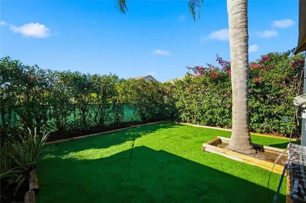 $439,000 | 6325 Bridgecrest Drive, Lithia, FL 33547