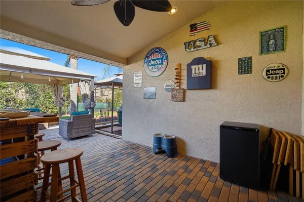 $439,000 | 6325 Bridgecrest Drive, Lithia, FL 33547