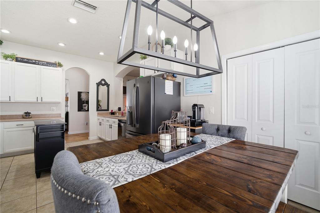 6325 Bridgecrest Drive Lithia, FL 33547 - Photo 9 of 72