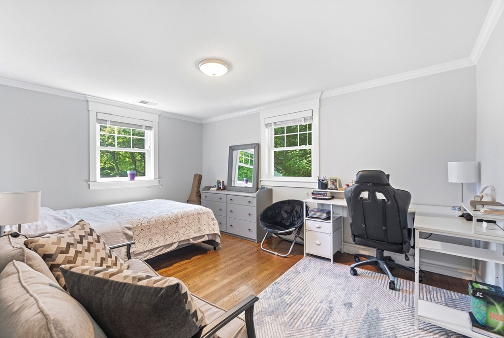 109 Linden Street Needham, MA 02492 - Photo 10 of 20 Gallery Image 10