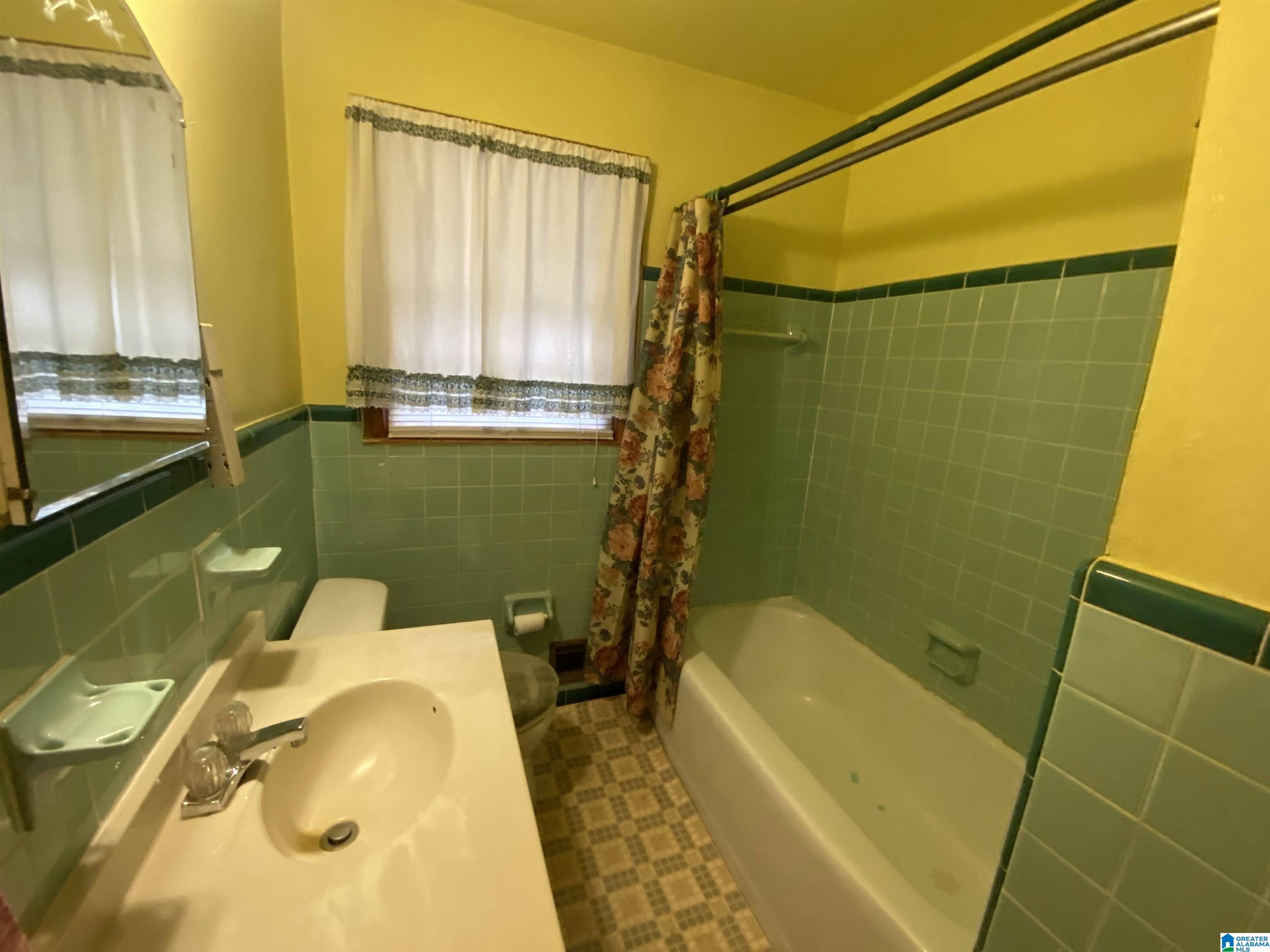 2020 Lynn Road Anniston, AL 36207 - Photo 11 of 19