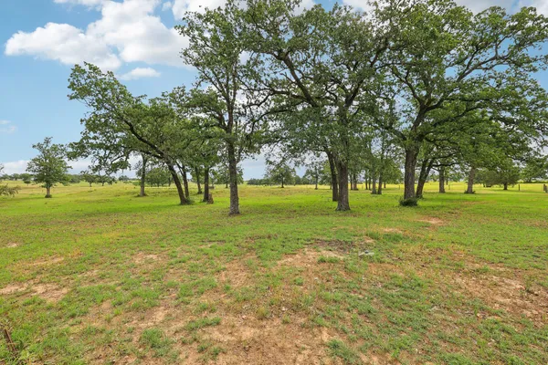 $785,000 | 1200 County Road 211, Giddings, TX 78942