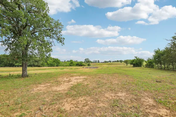 $785,000 | 1200 County Road 211, Giddings, TX 78942