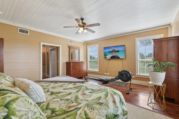 $785,000 | 1200 County Road 211, Giddings, TX 78942