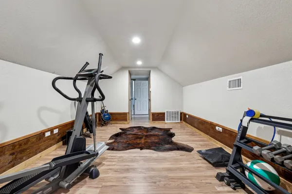 $785,000 | 1200 County Road 211, Giddings, TX 78942