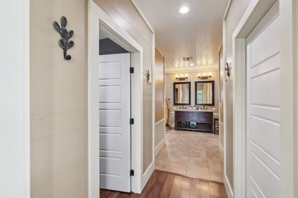 $785,000 | 1200 County Road 211, Giddings, TX 78942