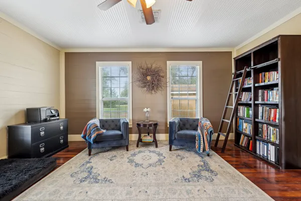 $785,000 | 1200 County Road 211, Giddings, TX 78942