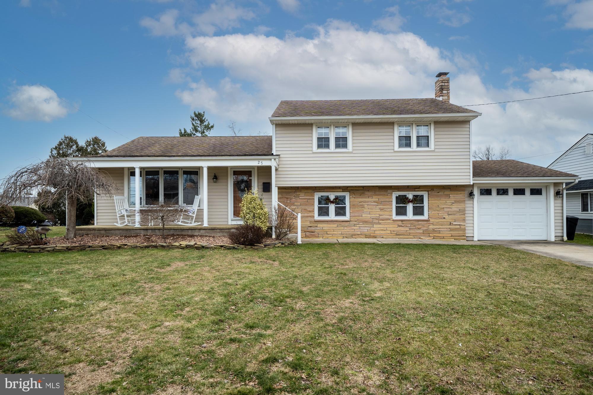 25 Bolton Road Hamilton, NJ 08610 - Photo 2 of 38