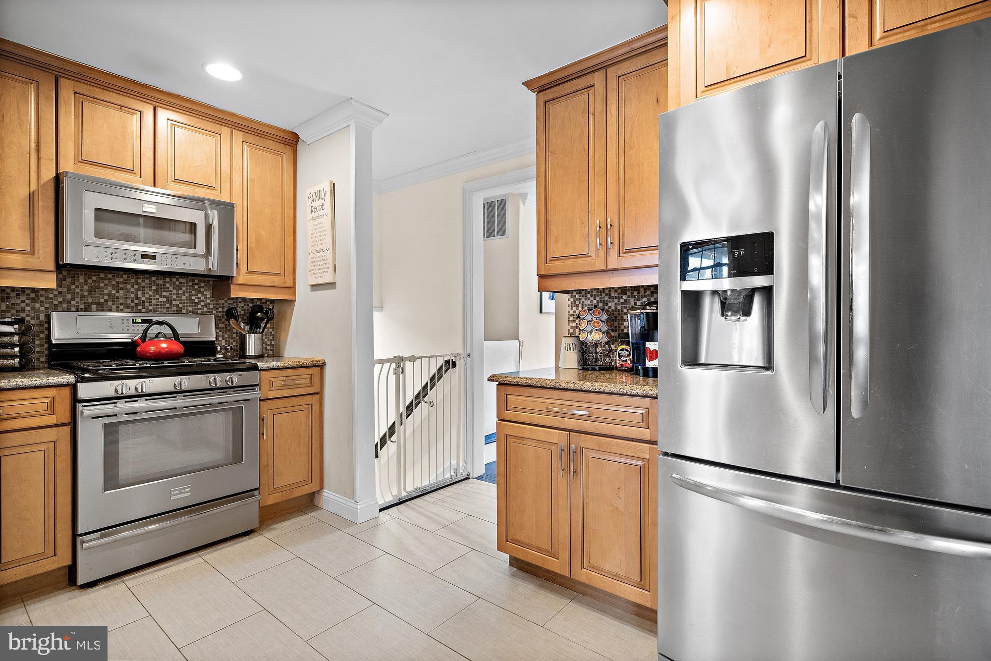 25 Bolton Road Hamilton, NJ 08610 - Photo 12 of 38