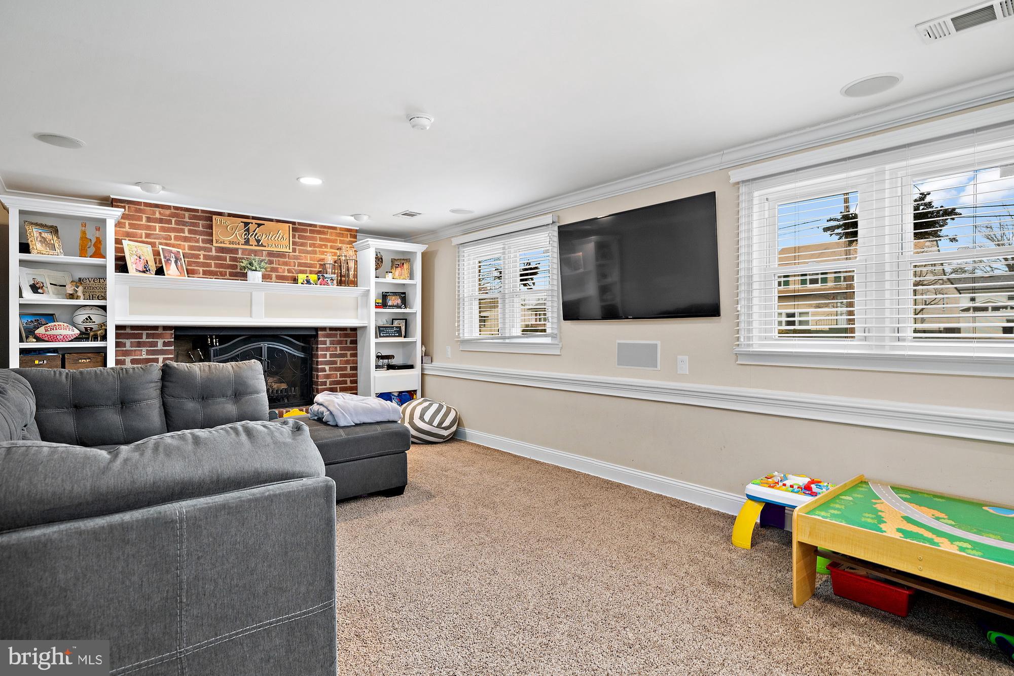 25 Bolton Road Hamilton, NJ 08610 - Photo 23 of 38