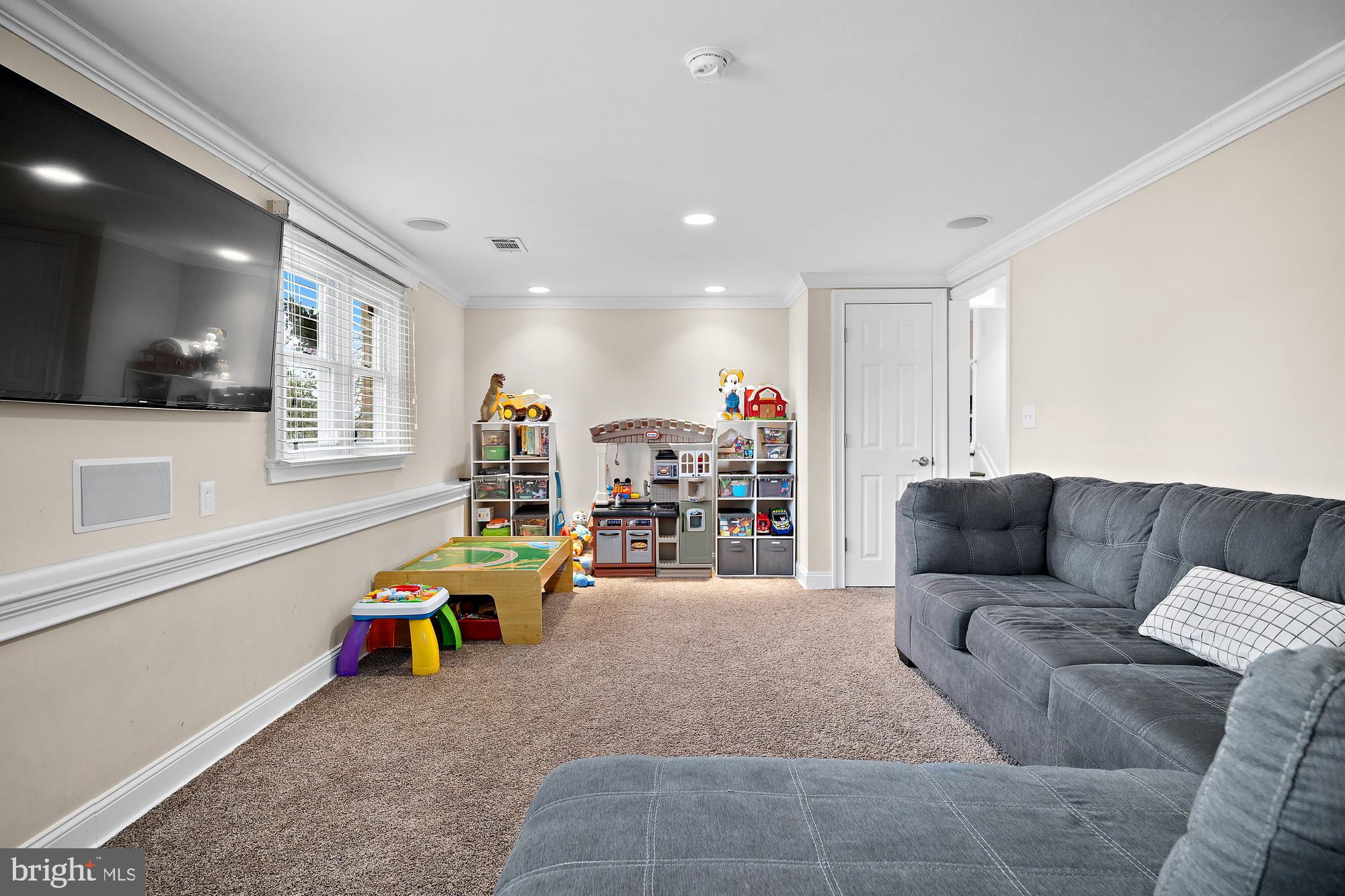 25 Bolton Road Hamilton, NJ 08610 - Photo 24 of 38