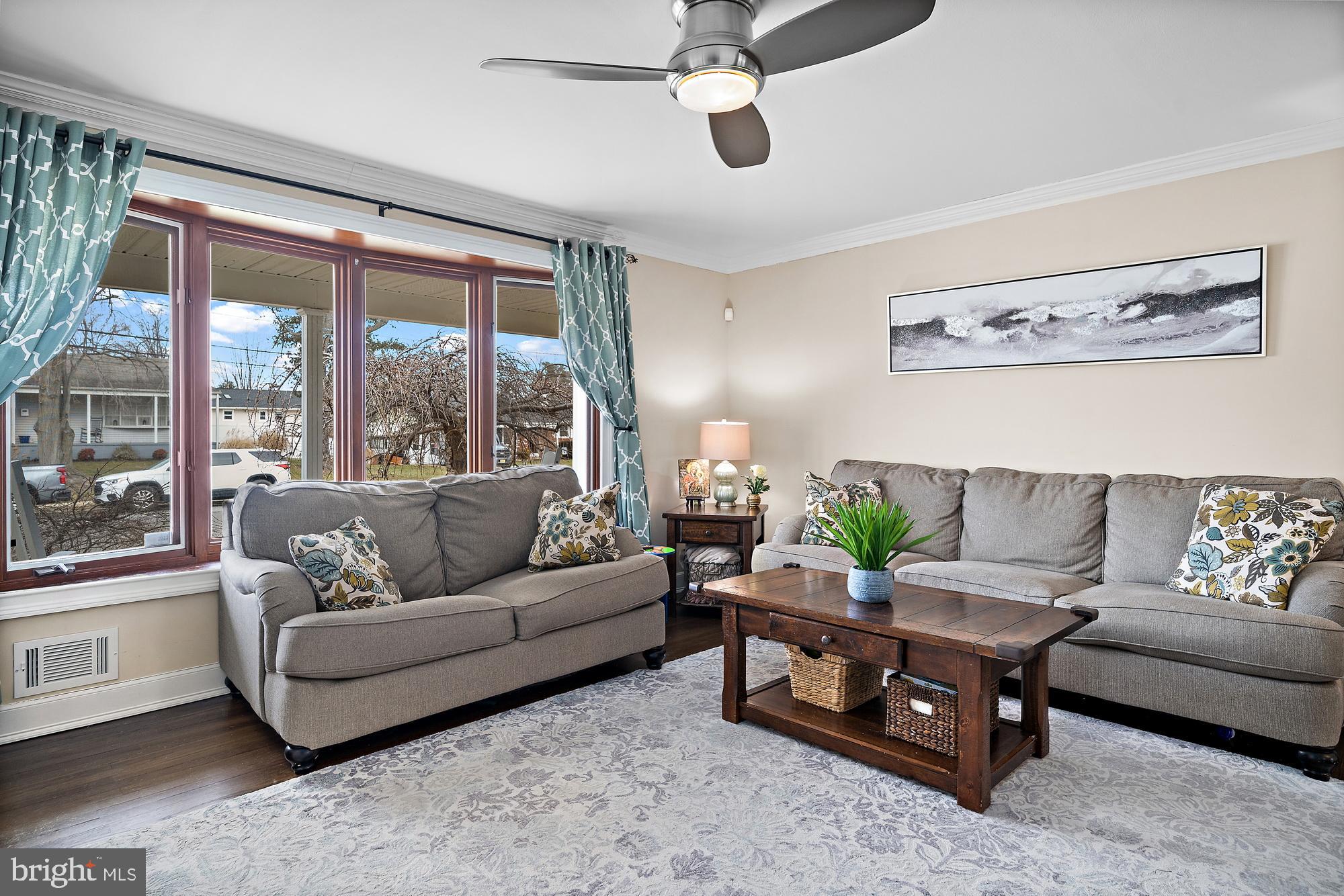 25 Bolton Road Hamilton, NJ 08610 - Photo 4 of 38