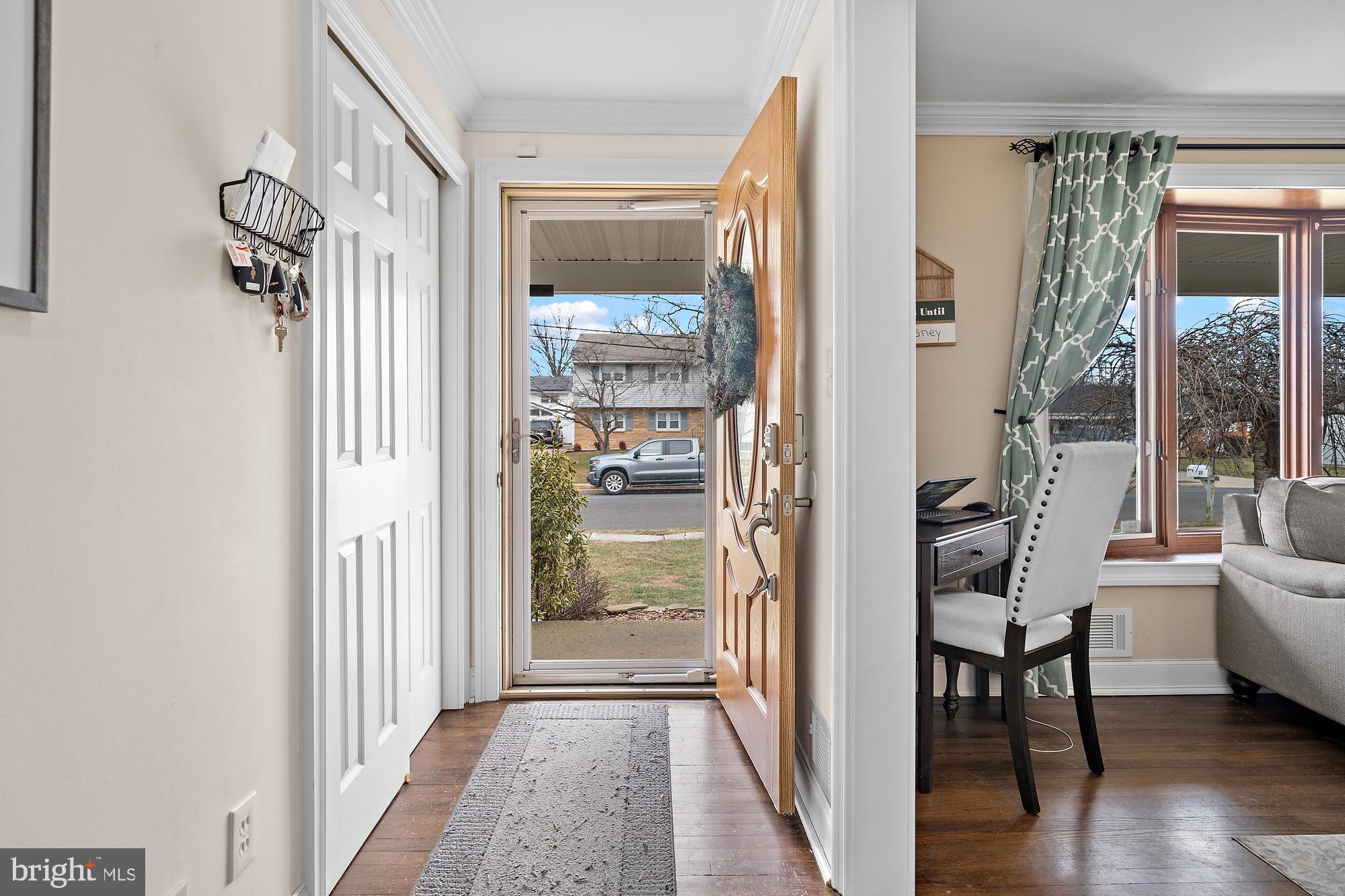 25 Bolton Road Hamilton, NJ 08610 - Photo 7 of 38