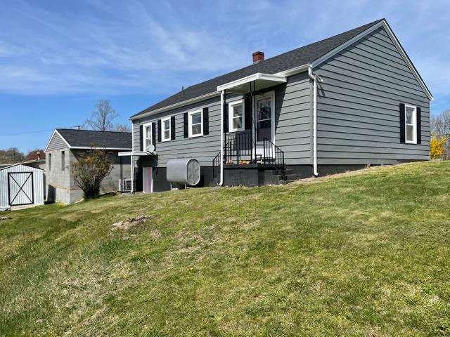 2187 Oak Level Road Bassett, VA 24055 - Photo 5 of 26 5