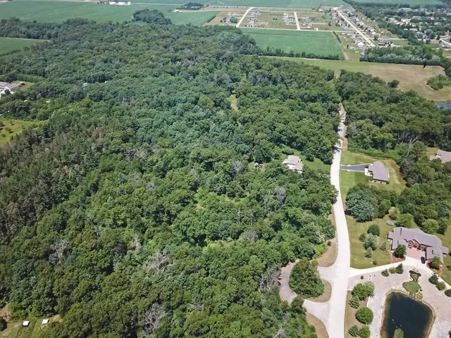 $55,900 | 11222 Pleasant Grove Drive, Wheatfield, IN 46392