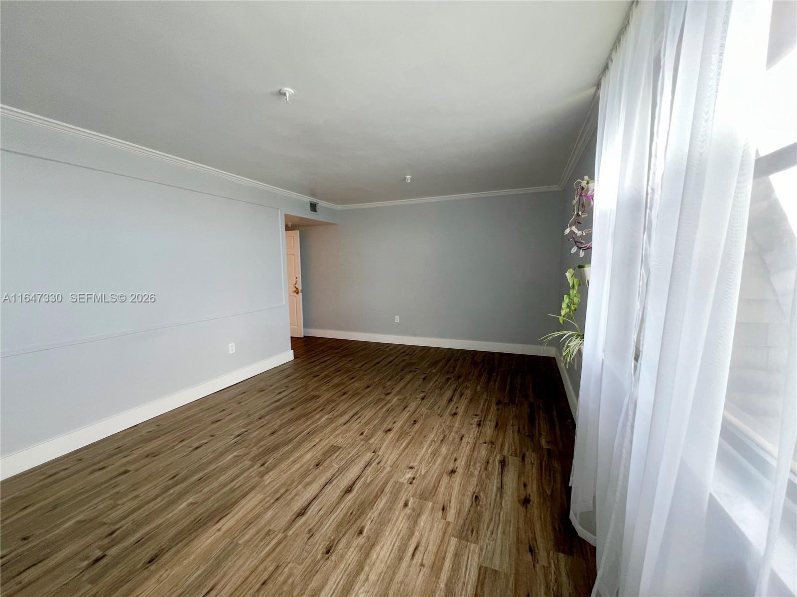 671 Northeast 195th Street, Unit 425E Miami, FL 33179 - Photo 14 of 22