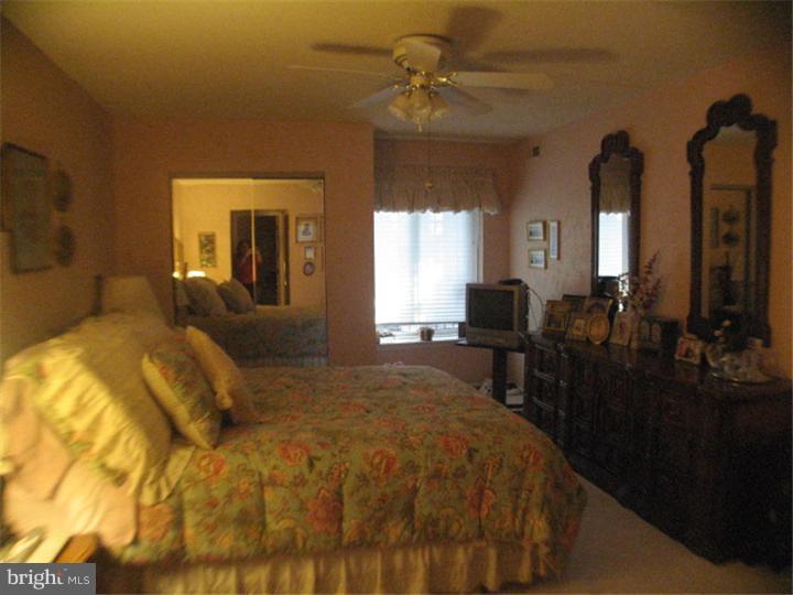 2015 Welsh Road, Unit 53 Philadelphia, PA 19115 - Photo 11 of 15 Bedroom - Main