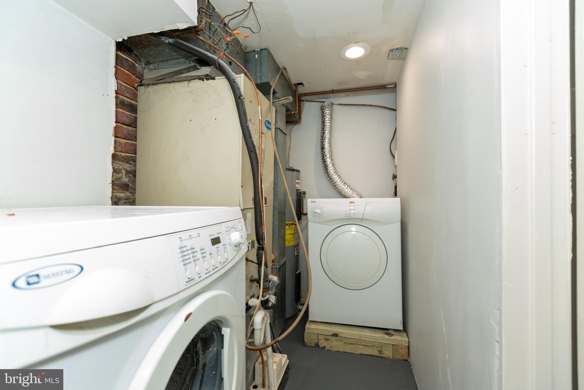 640 Dover Street Baltimore, MD 21230 - Photo 15 of 23 In unit washer dryer