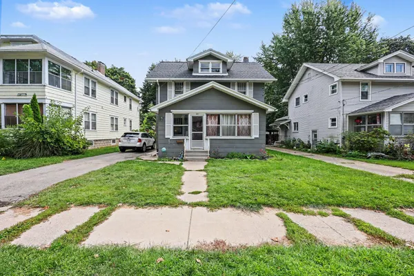 $169,000 | 607 South Grinnell Street, Jackson, MI 49203