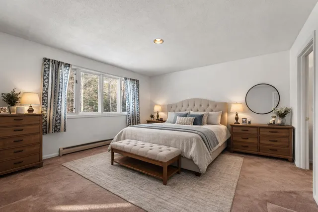 $399,900 | 363 Main Street, New Hampton, NH 03256