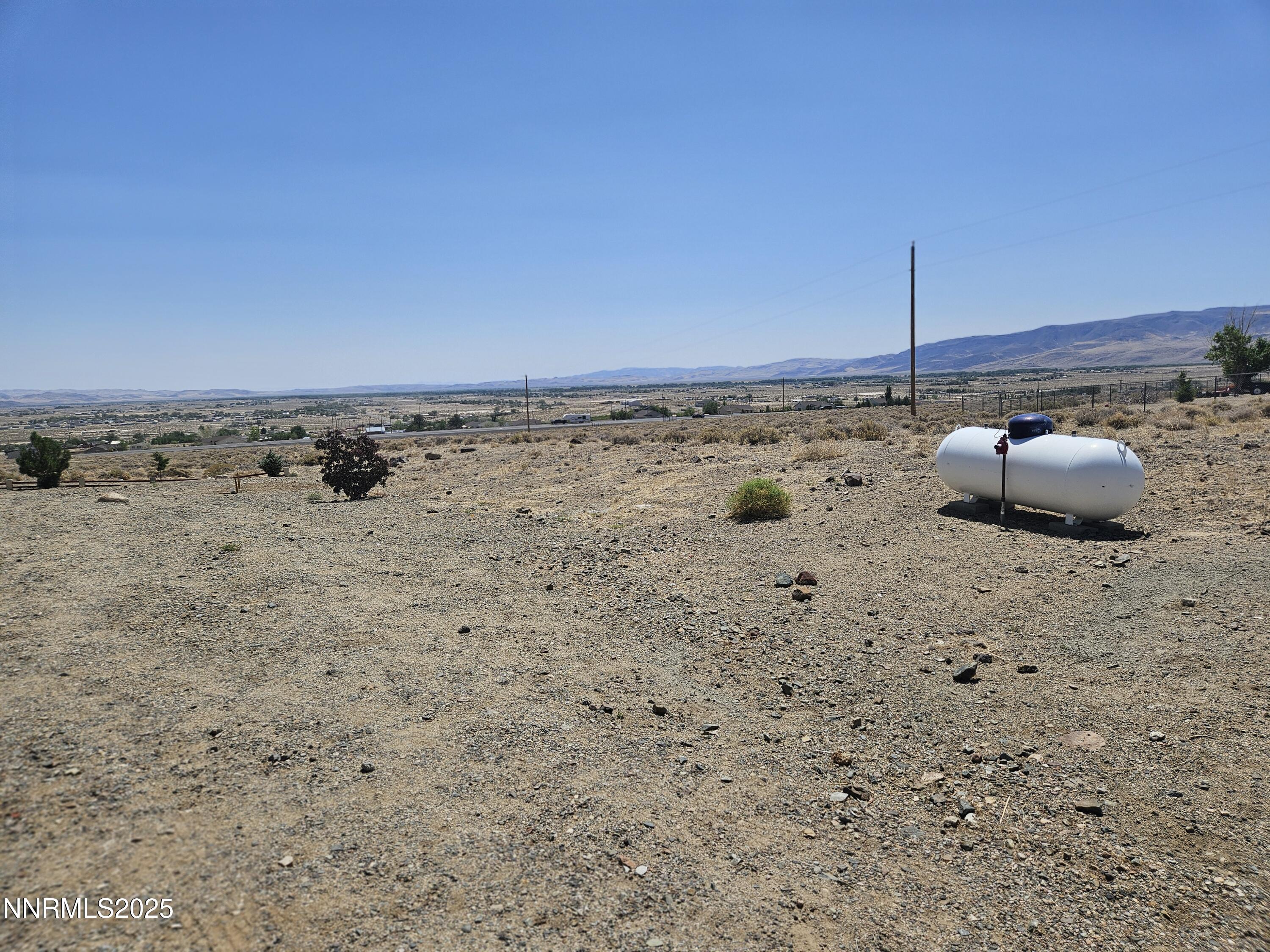 7900 Beech Street Silver Springs, NV 89429 - Photo 25 of 37 a view of an ocean beach