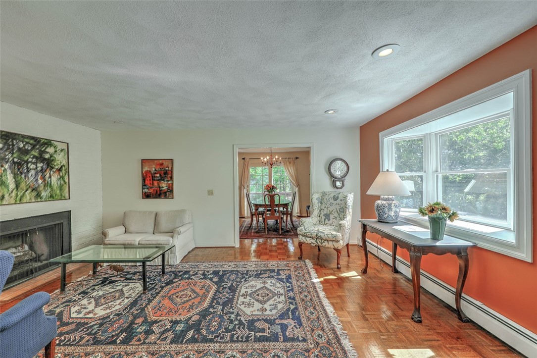 70 Arbor Drive Providence, RI 02908 - Photo 9 of 28 Living Room