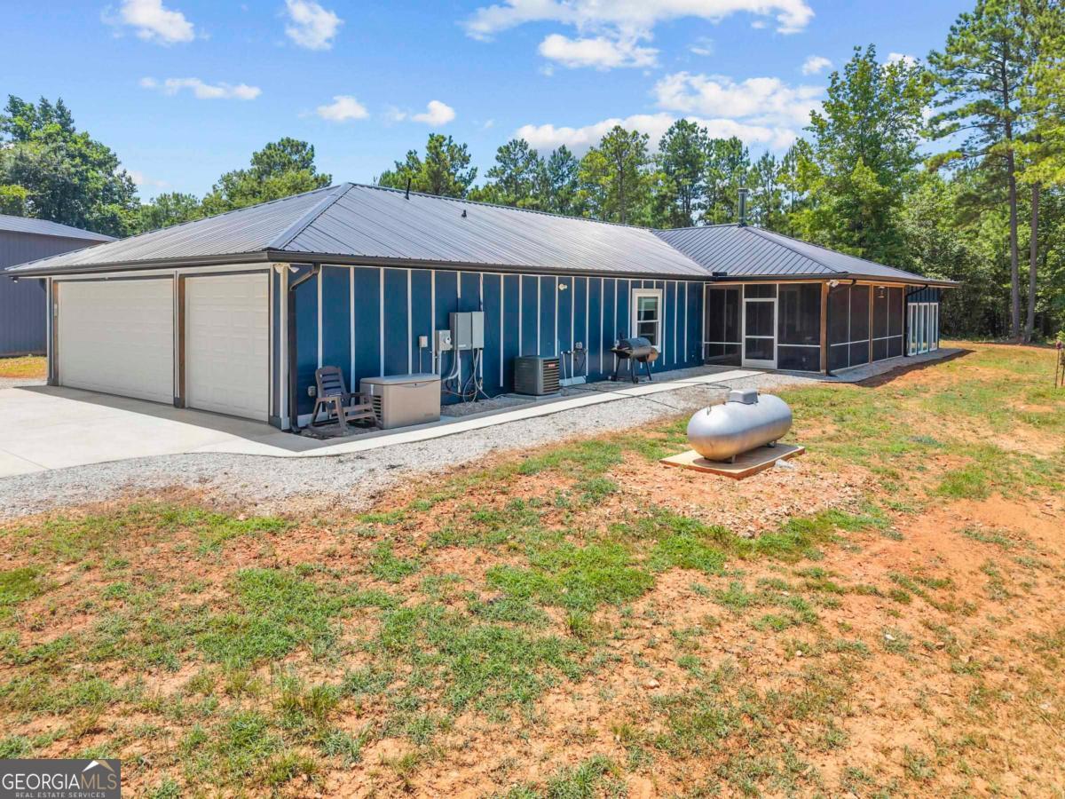862 Monticello Road Eatonton, GA 31024 - Photo 3 of 24
