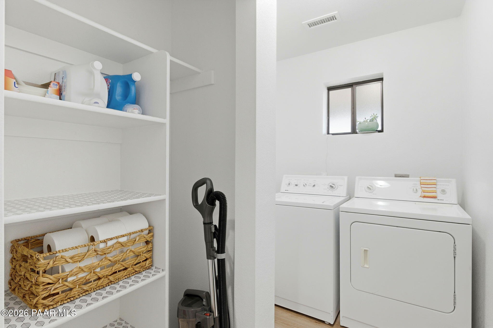 803 East Carleton Street Prescott, AZ 86303 - Photo 40 of 43 a utility room with dryer and washer