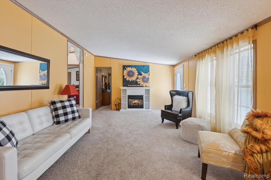 4952 Davison Road Lapeer, MI 48446 - Photo 4 of 45
