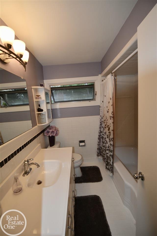 475 Lexington Road Grosse Pointe Farms, MI 48236 - Photo 26 of 40