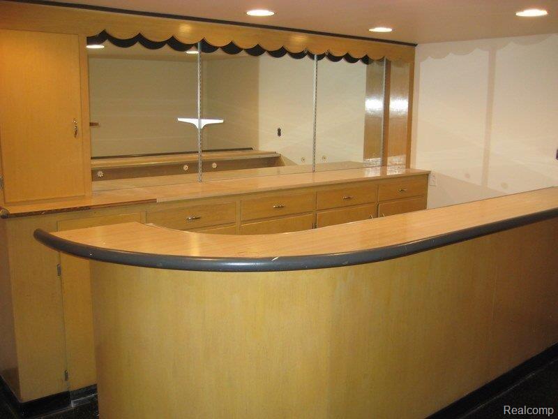 284 Moross Road Grosse Pointe, MI 48236 - Photo 18 of 18 284 Moross 035-1.jpg