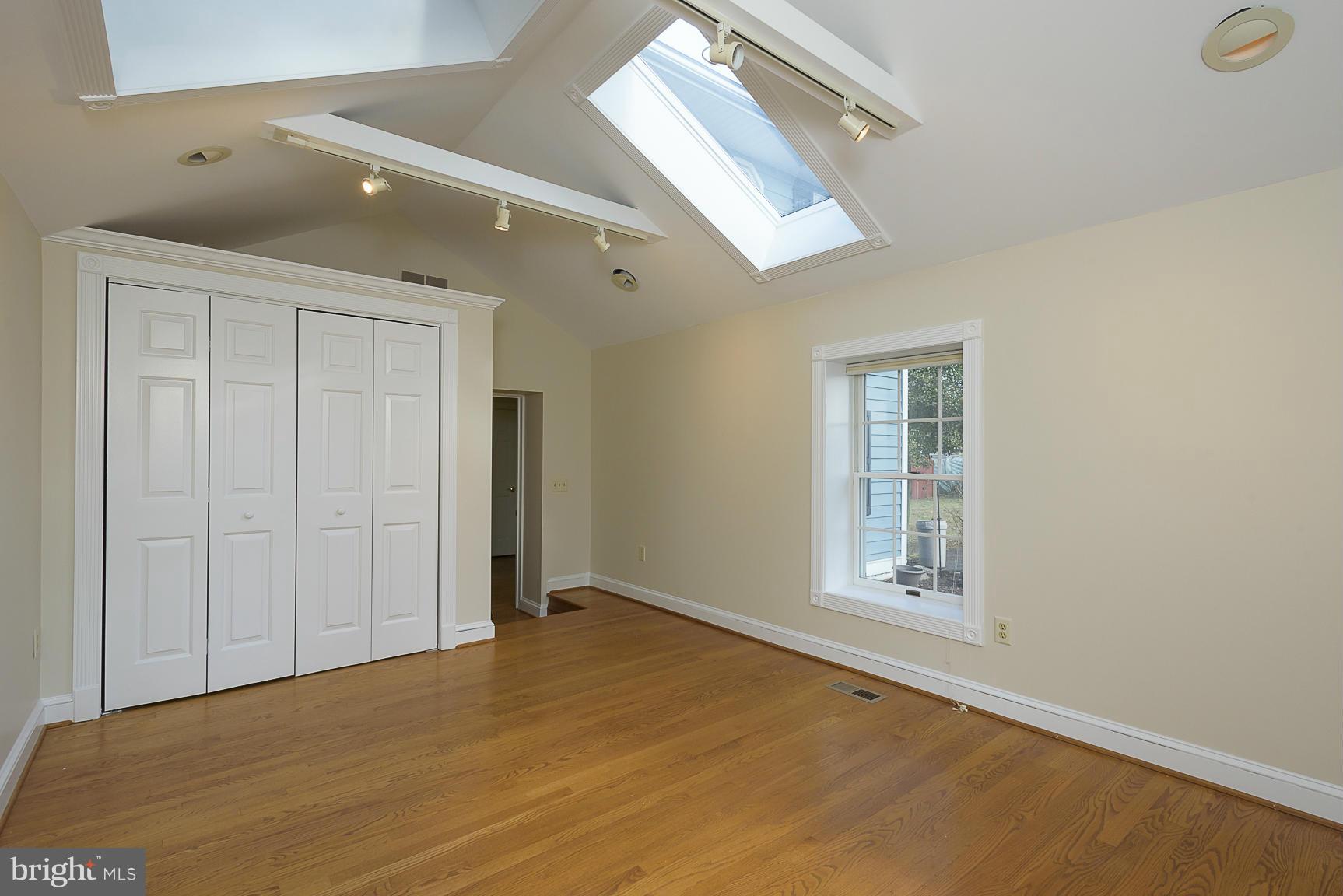 417 Edgewater Road Pasadena, MD 21122 - Photo 14 of 30 Main level Master Bedroom