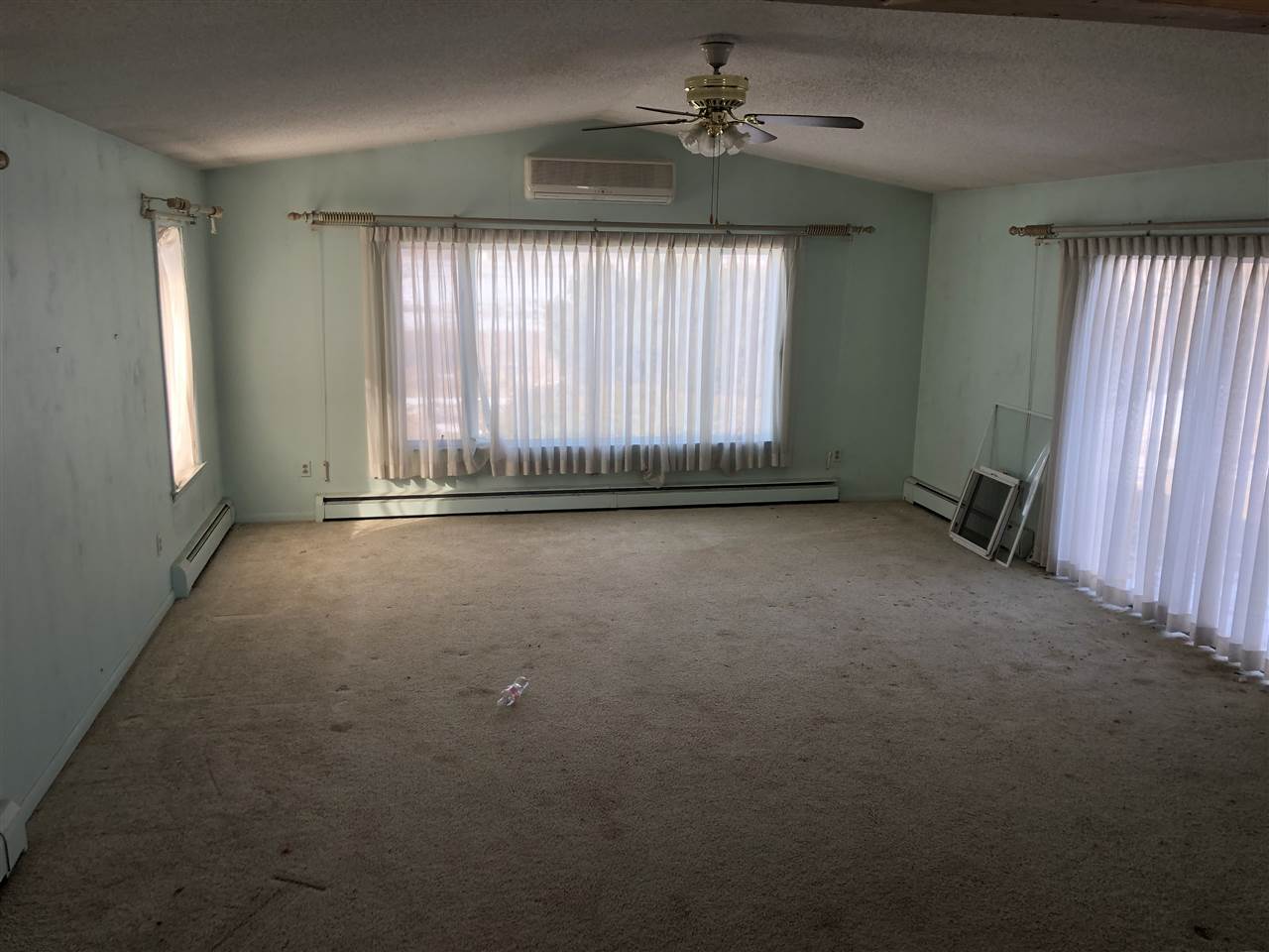 2254 North Ringle Road Fairgrove, MI 48733 - Photo 6 of 14 31373896-5.JPG