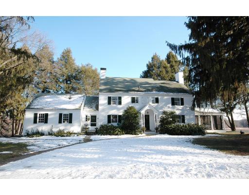 91 Coolidge Road Concord, MA 01742 - Photo 1 of 12 Gallery Image 1