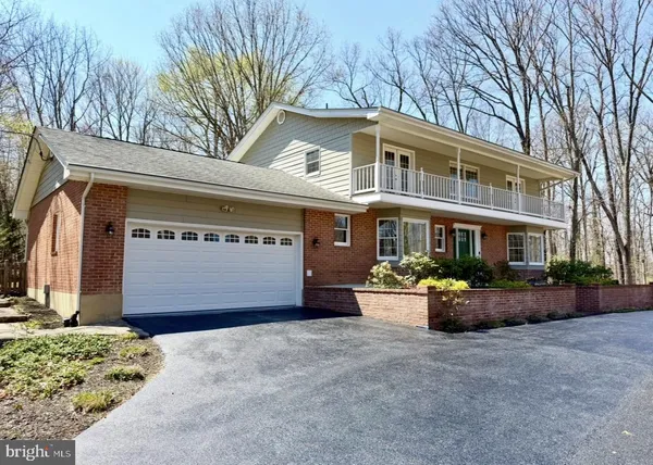 $679,900 | 405 Spring Valley Drive, Winchester, VA 22603