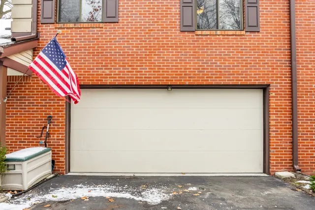 $232,500 | 9224 Golden Woods Drive, Indianapolis, IN 46268