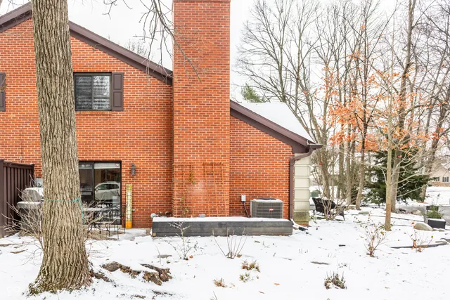 $232,500 | 9224 Golden Woods Drive, Indianapolis, IN 46268