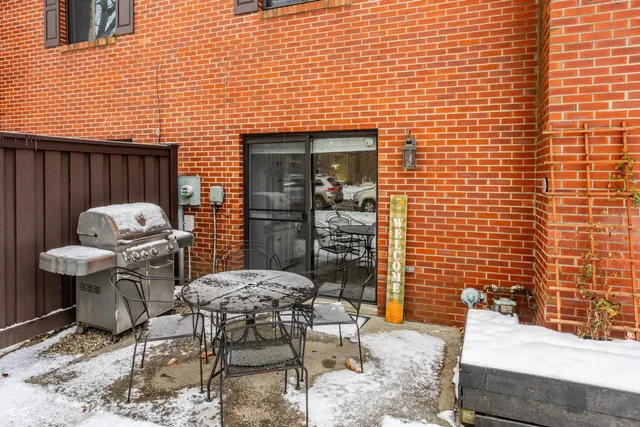 $232,500 | 9224 Golden Woods Drive, Indianapolis, IN 46268